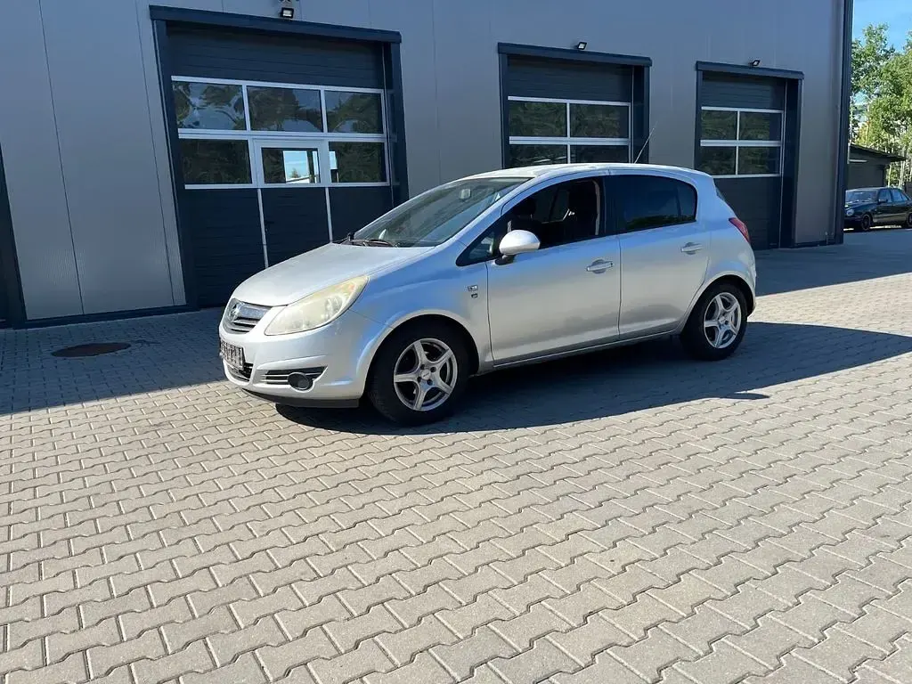 Gebraucht Opel Corsa Edition 87 PS (63 kW) 2010 Silber Kleinwagen