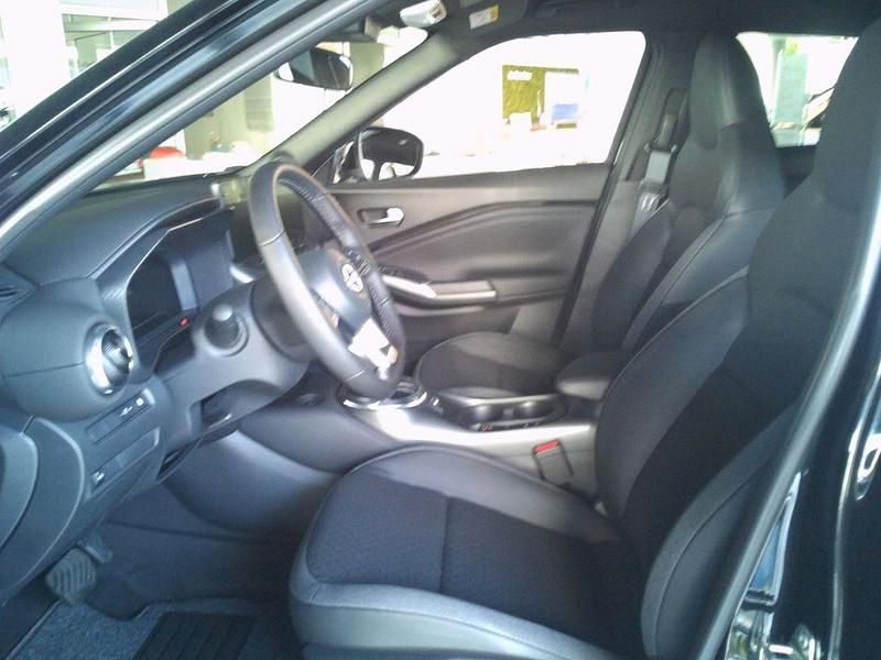 Neu Nissan Juke N-Connecta 143 PS (105 kW) 2025 Schwarz SUV