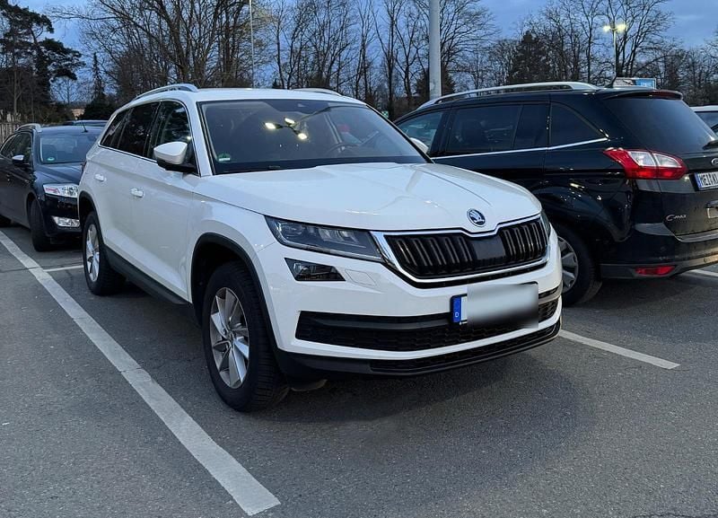 Weiß Gebraucht 2019 Skoda Kodiaq SUV | 23.900 € (Fairer Preis) - Bild 1/4