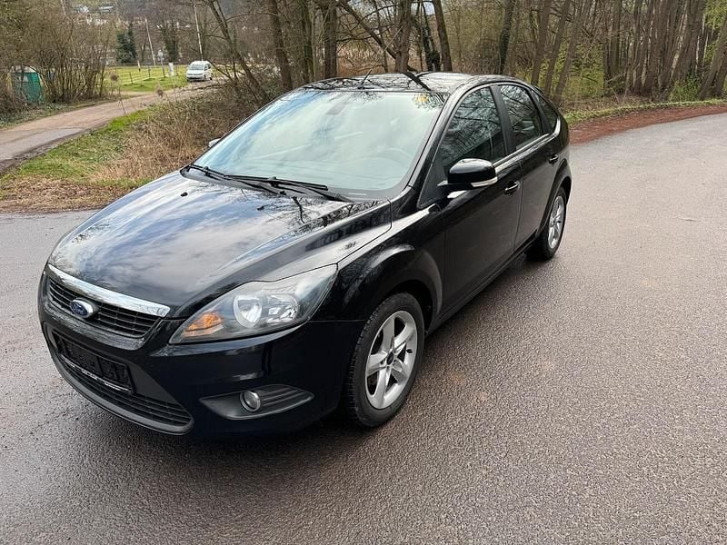 Gebraucht Ford Focus 109 PS (80 kW) 2010 Schwarz Limousine