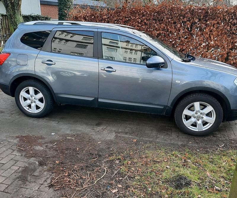 Blau Gebraucht 2010 Nissan Qashqai +2 SUV | 9.900 € (Etwas zu teuer) - Bild 1/4