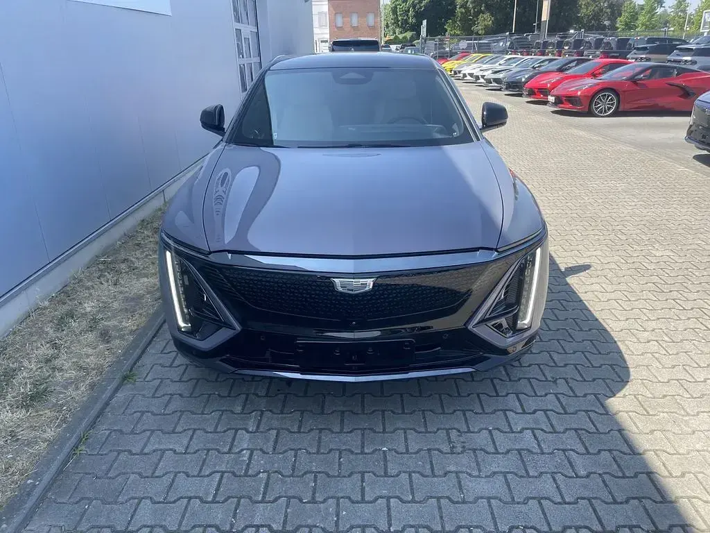 Neu Cadillac LYRIQ 388 kW (528 PS) 2026 Grau SUV