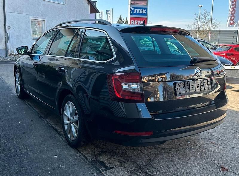 Gebraucht Skoda Octavia 150 PS (110 kW) 2019 Schwarz Limousine