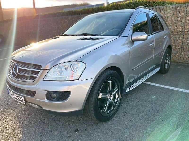 Gebraucht Mercedes ML280 190 PS (139 kW) 2008 Silber SUV