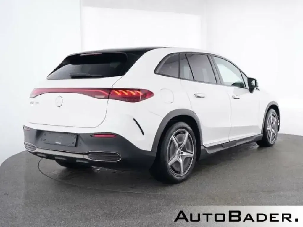 Gebraucht Mercedes EQE300 AMG 180 kW (245 PS) 2024 149 polarweiß SUV