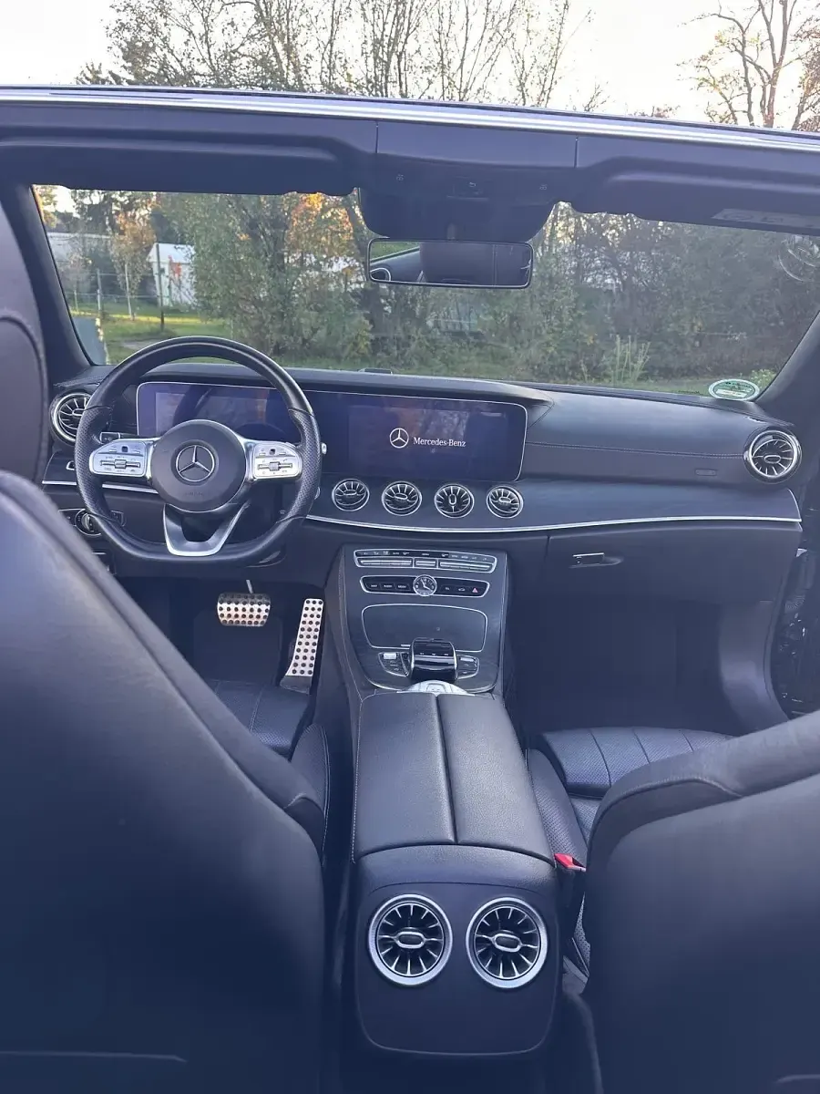 Gebraucht Mercedes E450 AMG line 367 PS (269 kW) 2019 Schwarz Cabrio