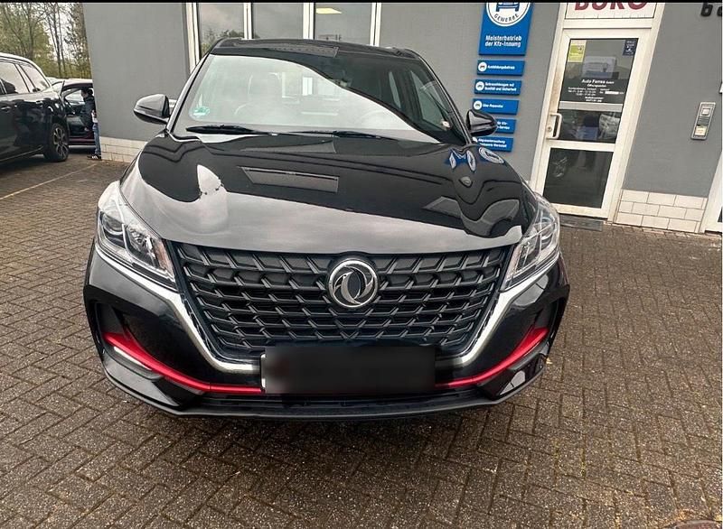 Second-hand DFSK 500 106 CP (77 kW) 2024 Negru SUV