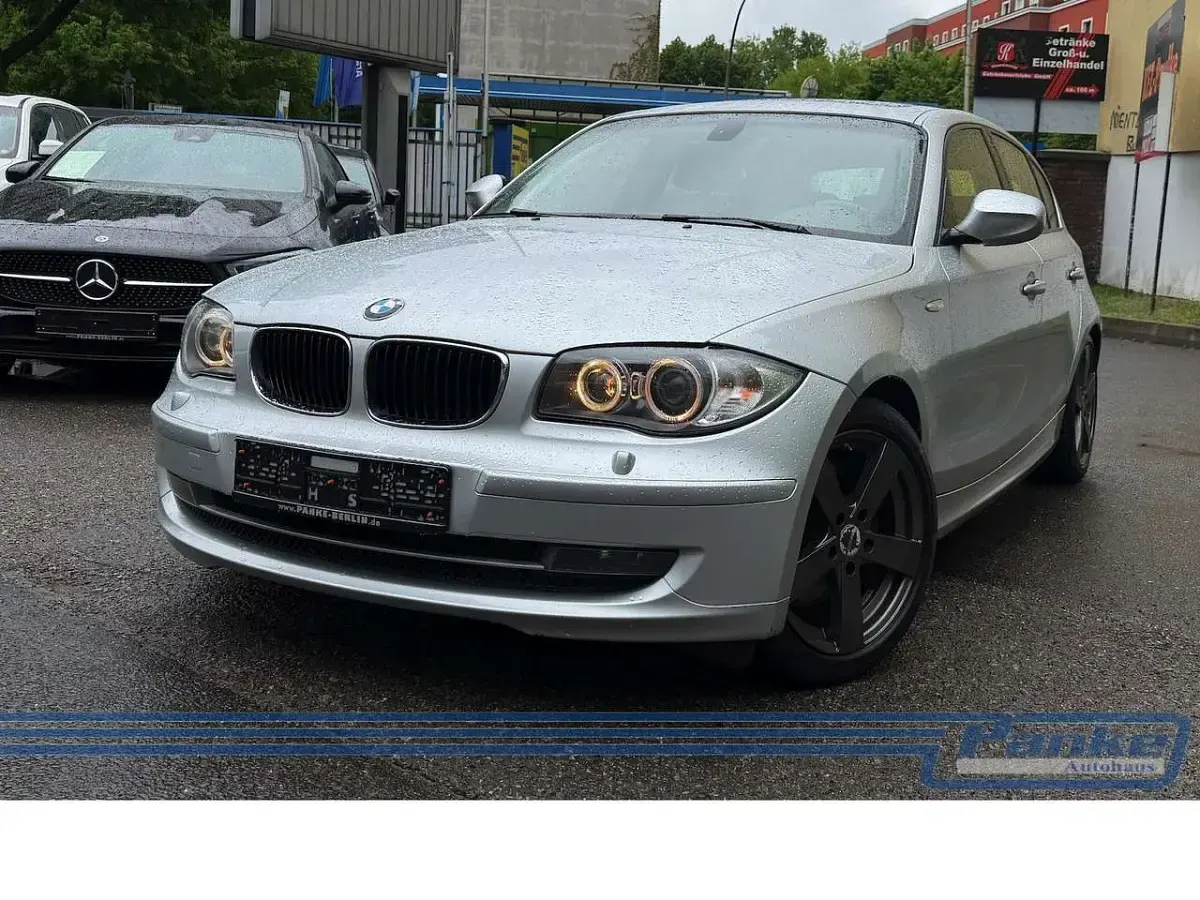 Second-hand BMW 123 Performance 204 CP (150 kW) 2010 Argintiu Hatchback