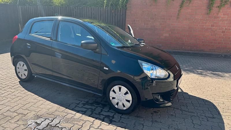 Schwarz Gebraucht 2014 Mitsubishi Space Star Kleinwagen | 3.400 € (Guter Preis) - Bild 1/4