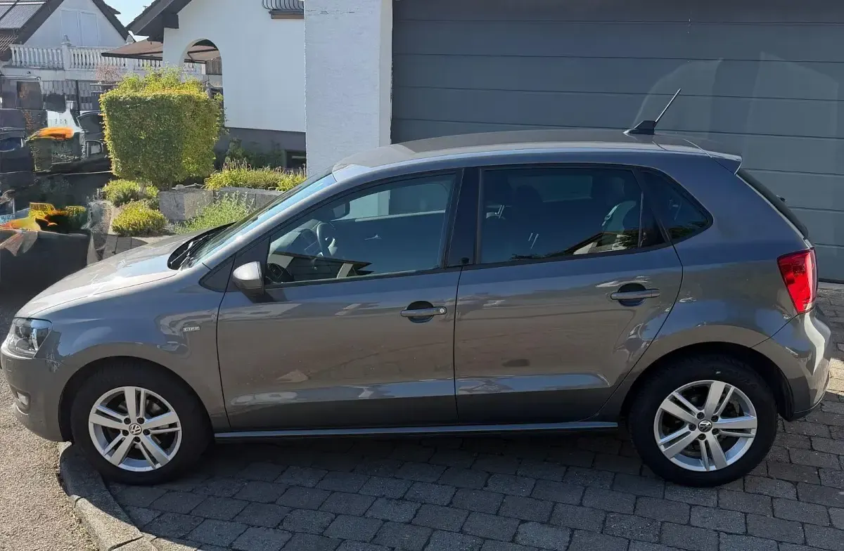 Gebraucht VW Polo Life 86 PS (63 kW) 2014 Grau Kleinwagen