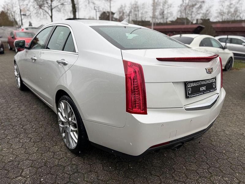 Gebraucht Cadillac ATS 276 PS (202 kW) 2015 Weiß Limousine