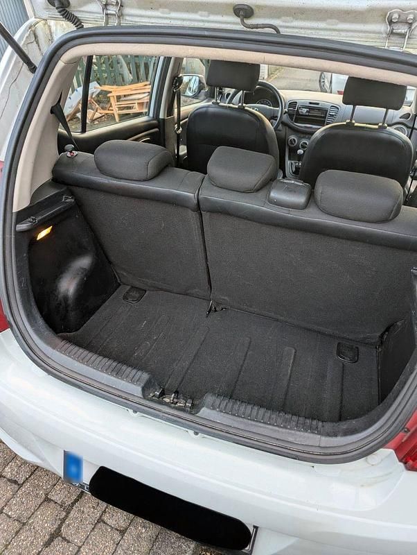 Gebraucht Hyundai i10 Classic 69 PS (50 kW) 2013 Weiß Kleinwagen