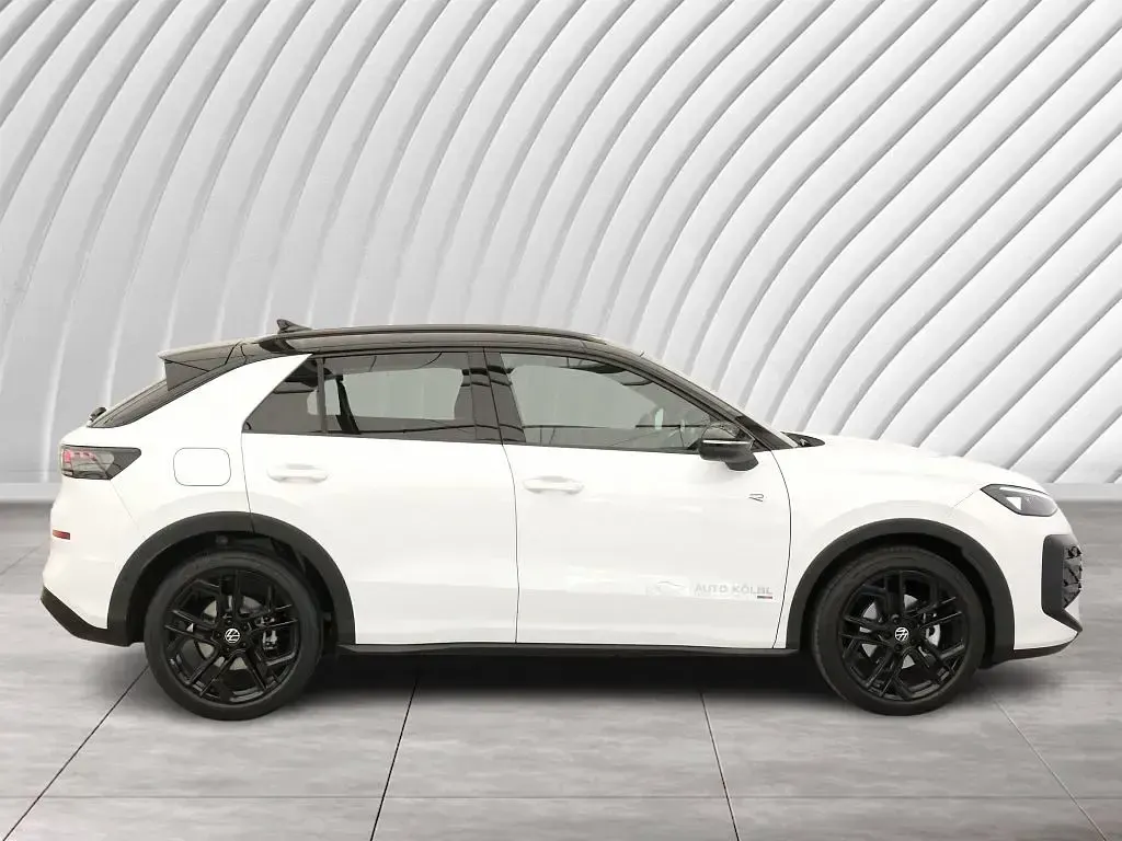 Gebraucht VW T-Roc R-line 150 PS (110 kW) 2026 Pure white SUV