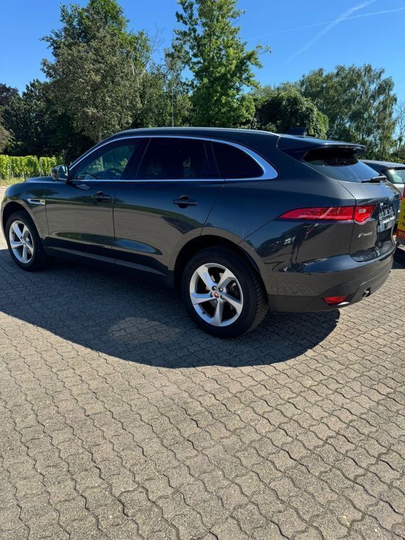 Gebraucht Jaguar F-Pace Portfolio 241 PS (177 kW) 2018 Grau SUV
