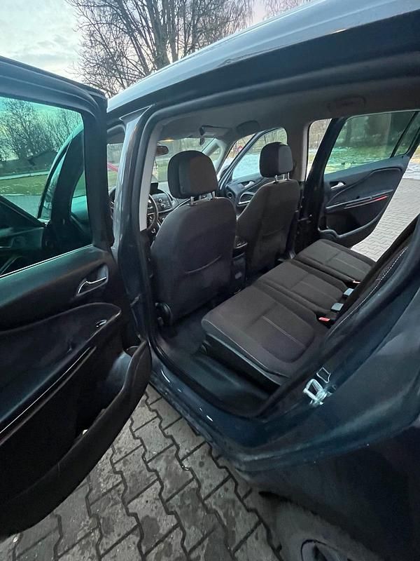 Gebraucht Opel Zafira Tourer 131 PS (96 kW) 2013 Grau Van / Kleinbus