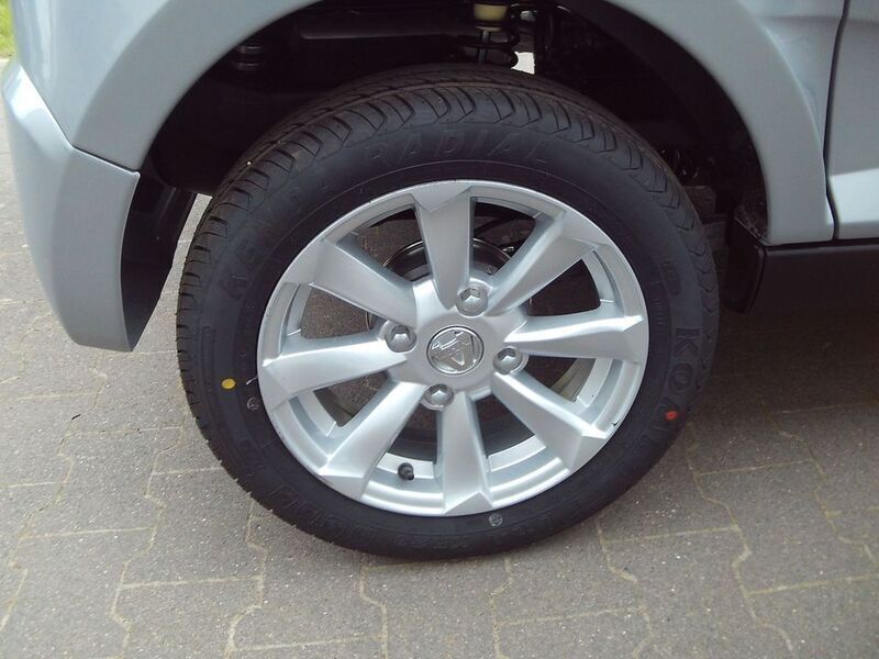 Neu Aixam City 2025 Silber