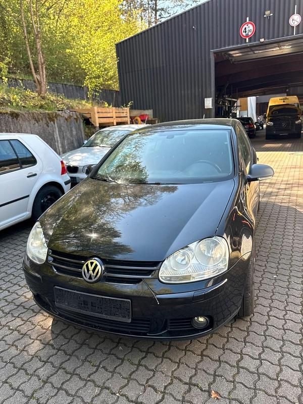 Second-hand VW Golf VI 101 CP (74 kW) 2008 Negru Hatchback