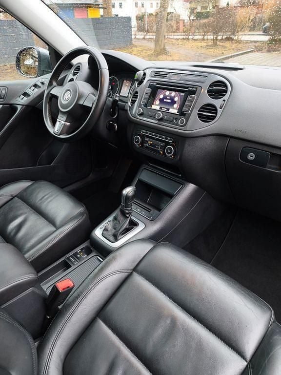 Gebraucht VW Tiguan 140 PS (102 kW) 2012 Grau SUV