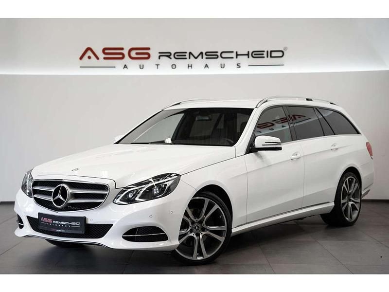 Weiß Gebraucht 2013 Mercedes E200 Sport Kombi | 9.900 € (Fairer Preis) - Bild 1/3
