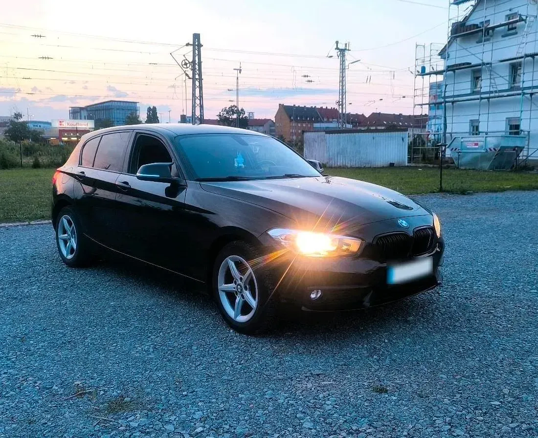 Gebraucht BMW 116 Advantage 109 PS (80 kW) 2015 Schwarz Kleinwagen