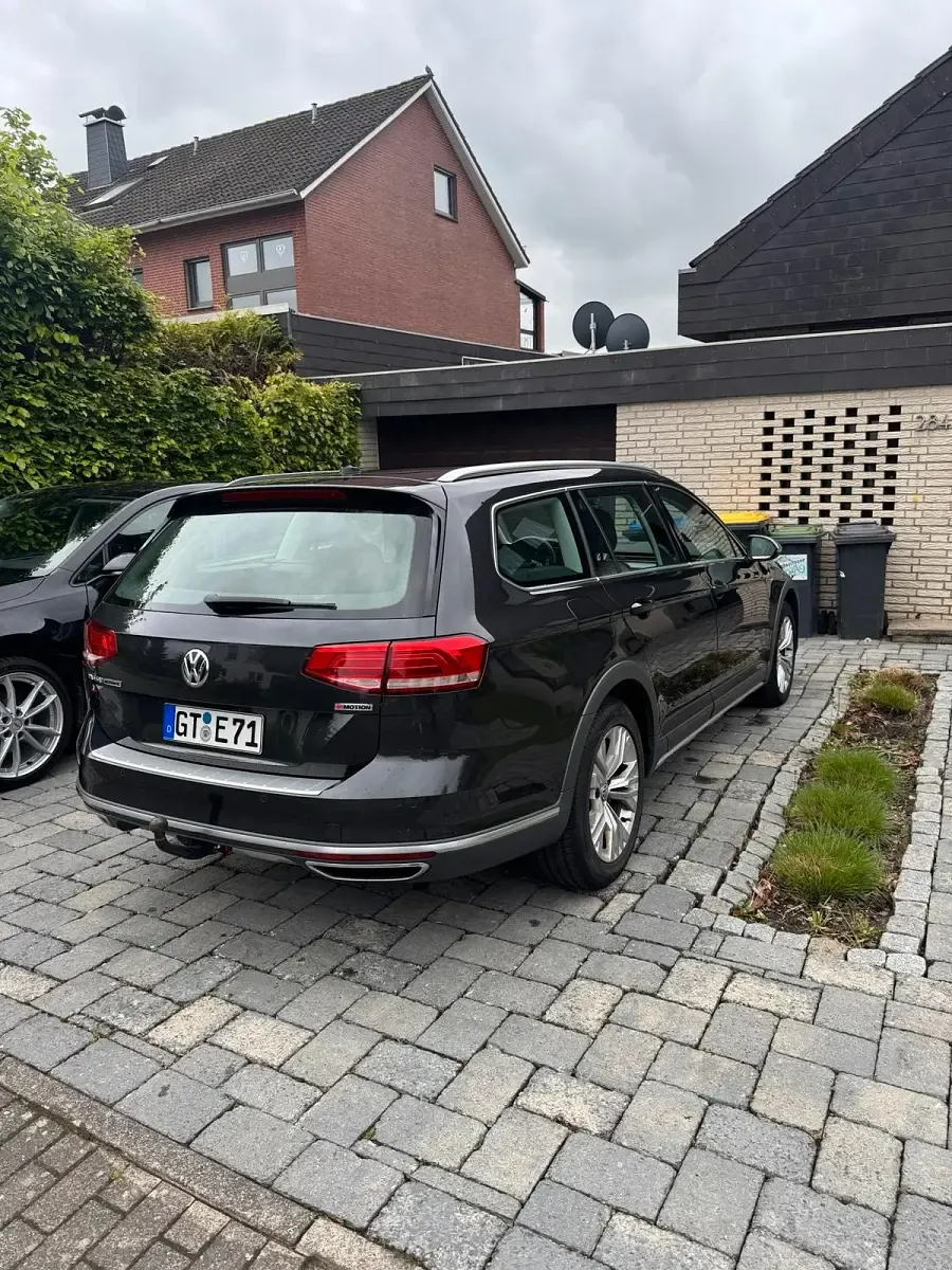 Gebraucht VW Passat Alltrack 190 PS (139 kW) 2019 Grau Kombi