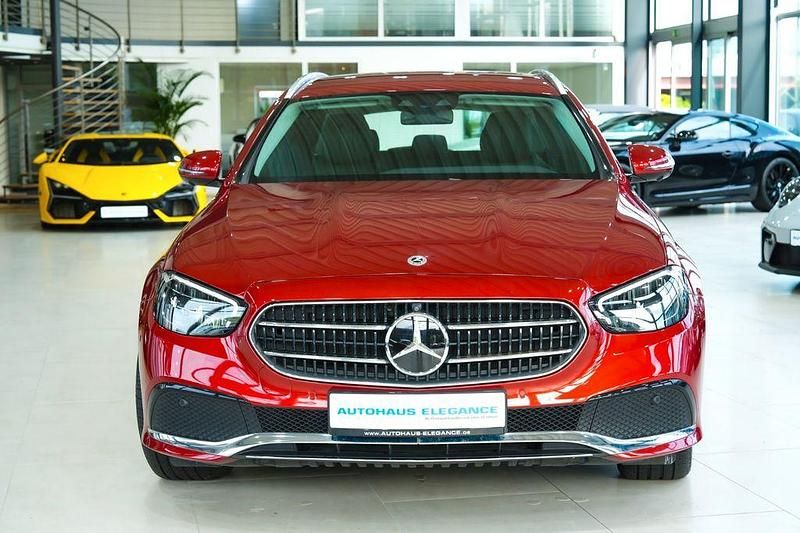 Gebraucht Mercedes E450 367 PS (269 kW) 2021 Rot Limousine