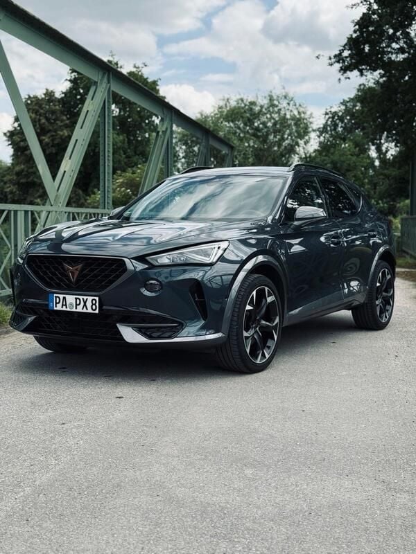 Grau Gebraucht 2022 Cupra Formentor SUV | 24.790 € (Superpreis) - Bild 1/4