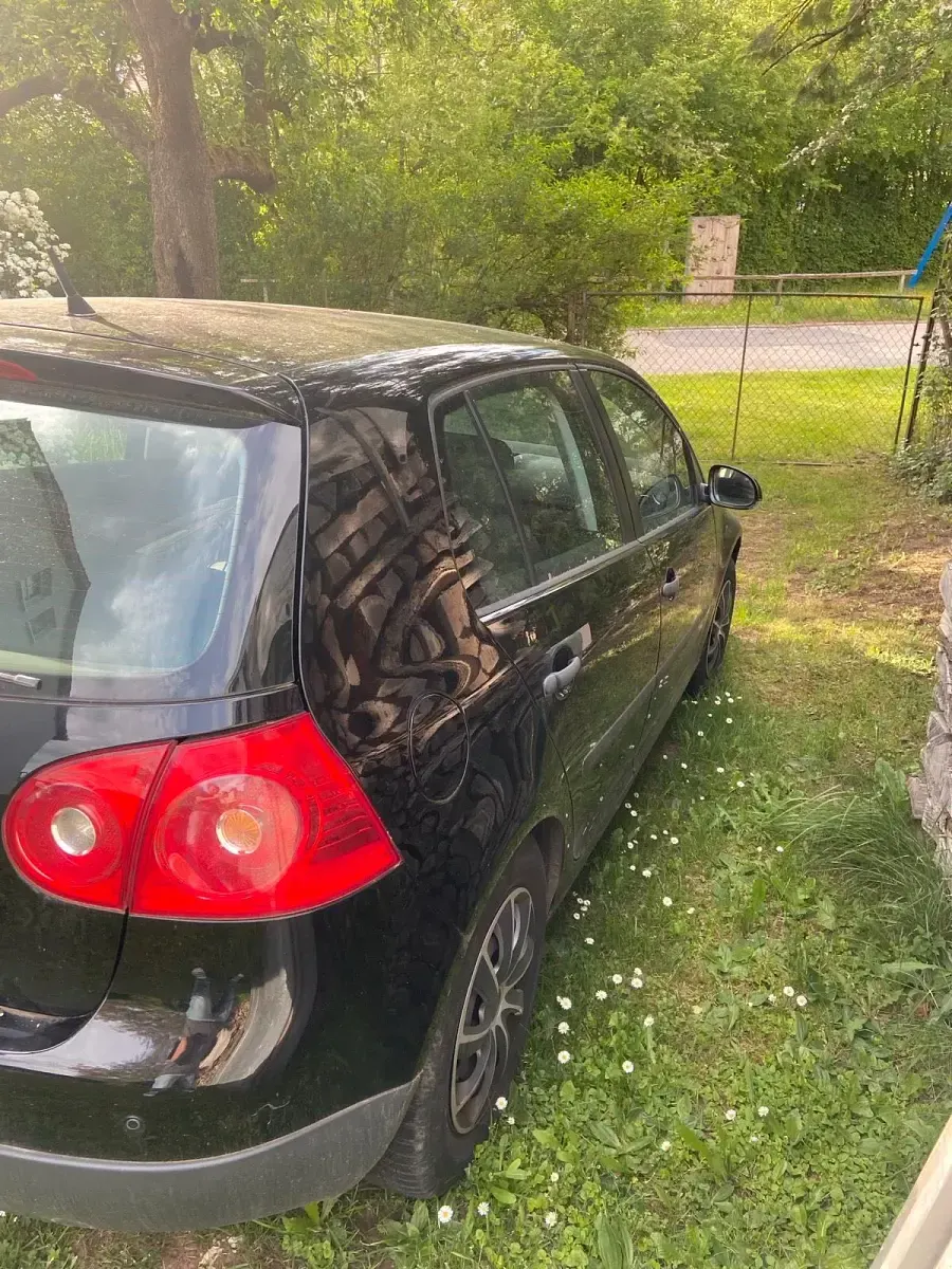 Gebraucht VW Golf V 75 PS (55 kW) 2006 Schwarz Kleinwagen