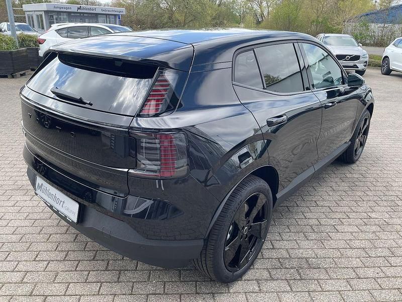 Neu Volvo EX30 Plus 200 kW (272 PS) 2026 Schwarz SUV