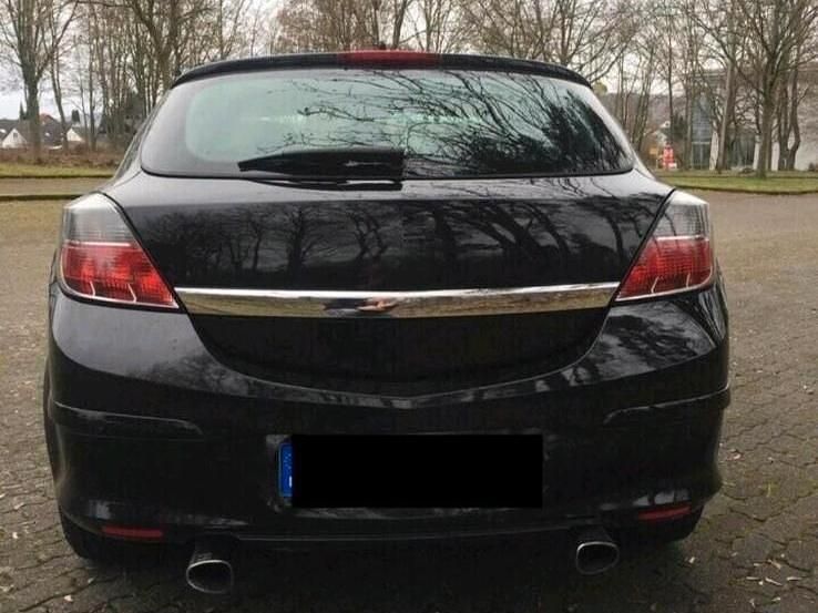 Gebraucht Opel Astra GTC 105 PS (77 kW) 2007 Schwarz Coupé