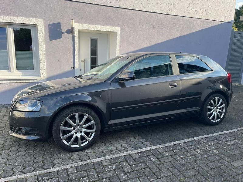 Gebraucht Audi A3 Attraction 105 PS (77 kW) 2009 Grau Kombi