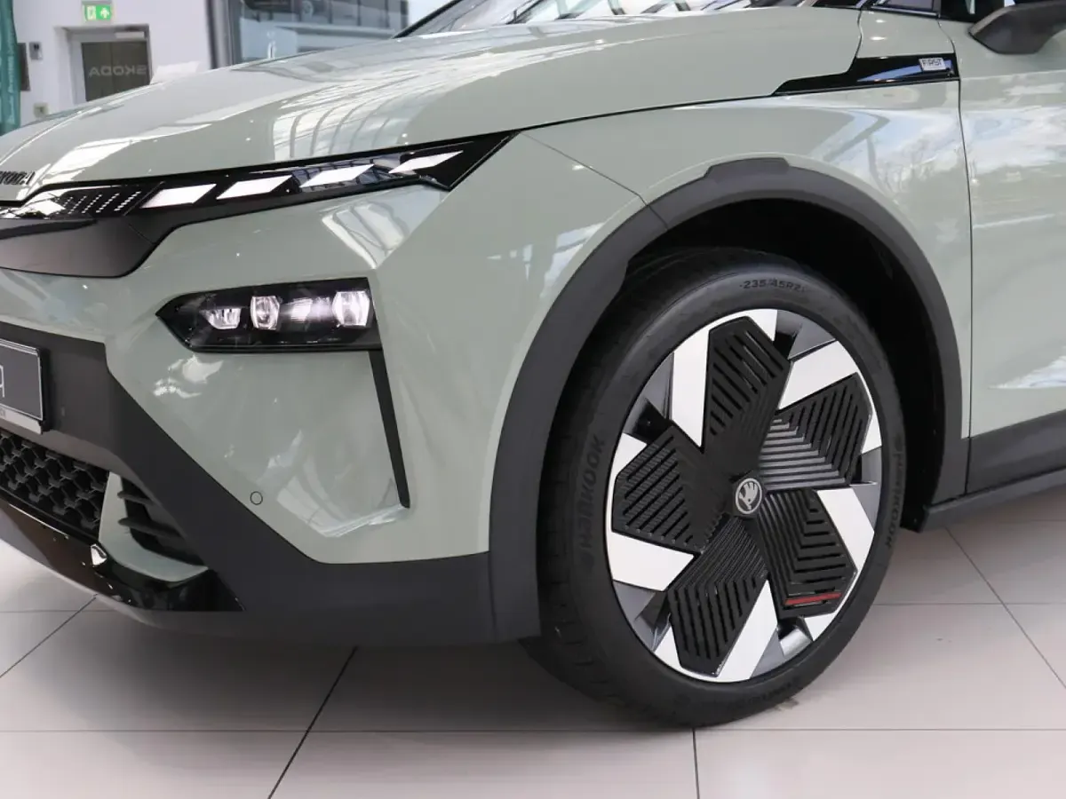 Gebraucht Skoda Elroq First Edition 210 kW (286 PS) 2026 Timiano grün (grün) SUV