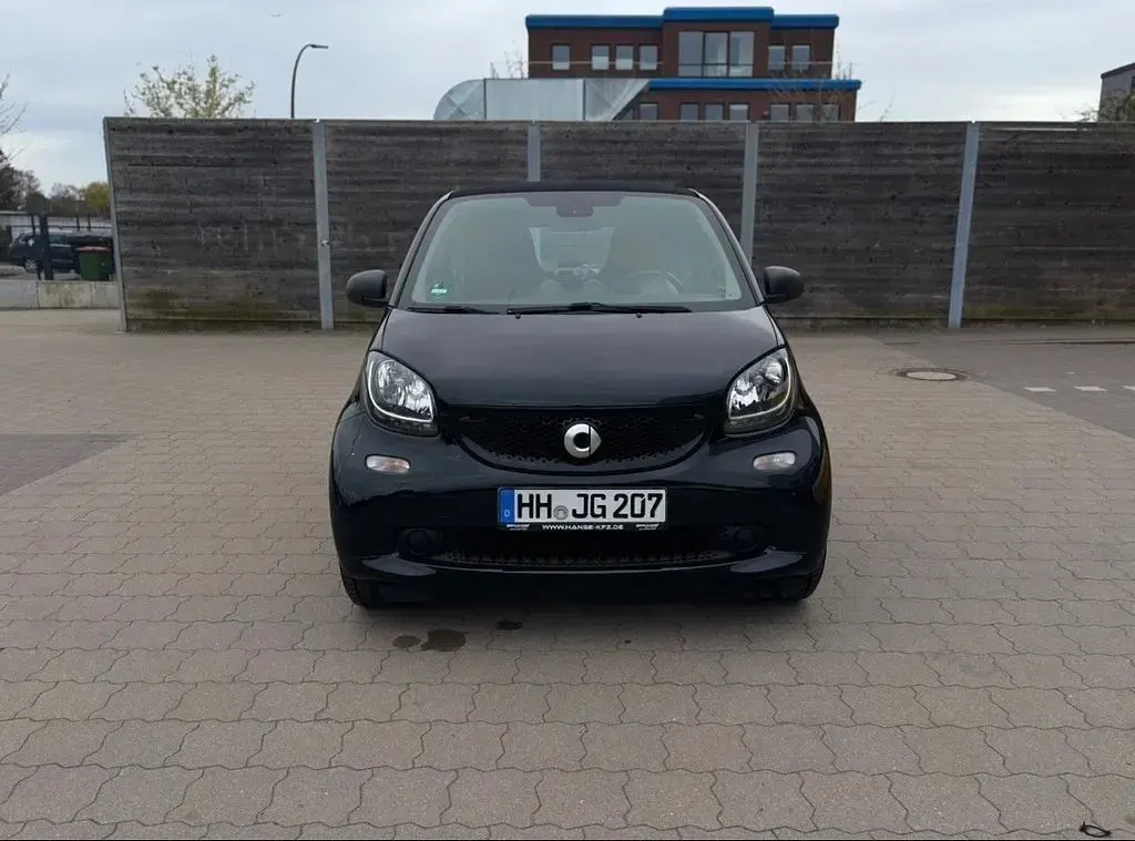 Gebraucht Smart ForTwo Coupé 71 PS (52 kW) 2019 Schwarz Coupé