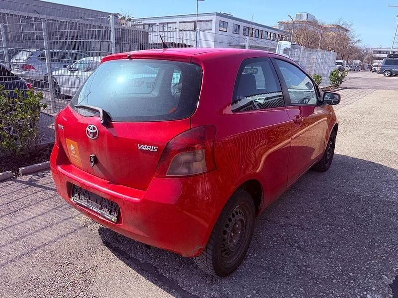 Gebraucht Toyota Yaris Sol 69 PS (50 kW) 2008 Rot Kleinwagen