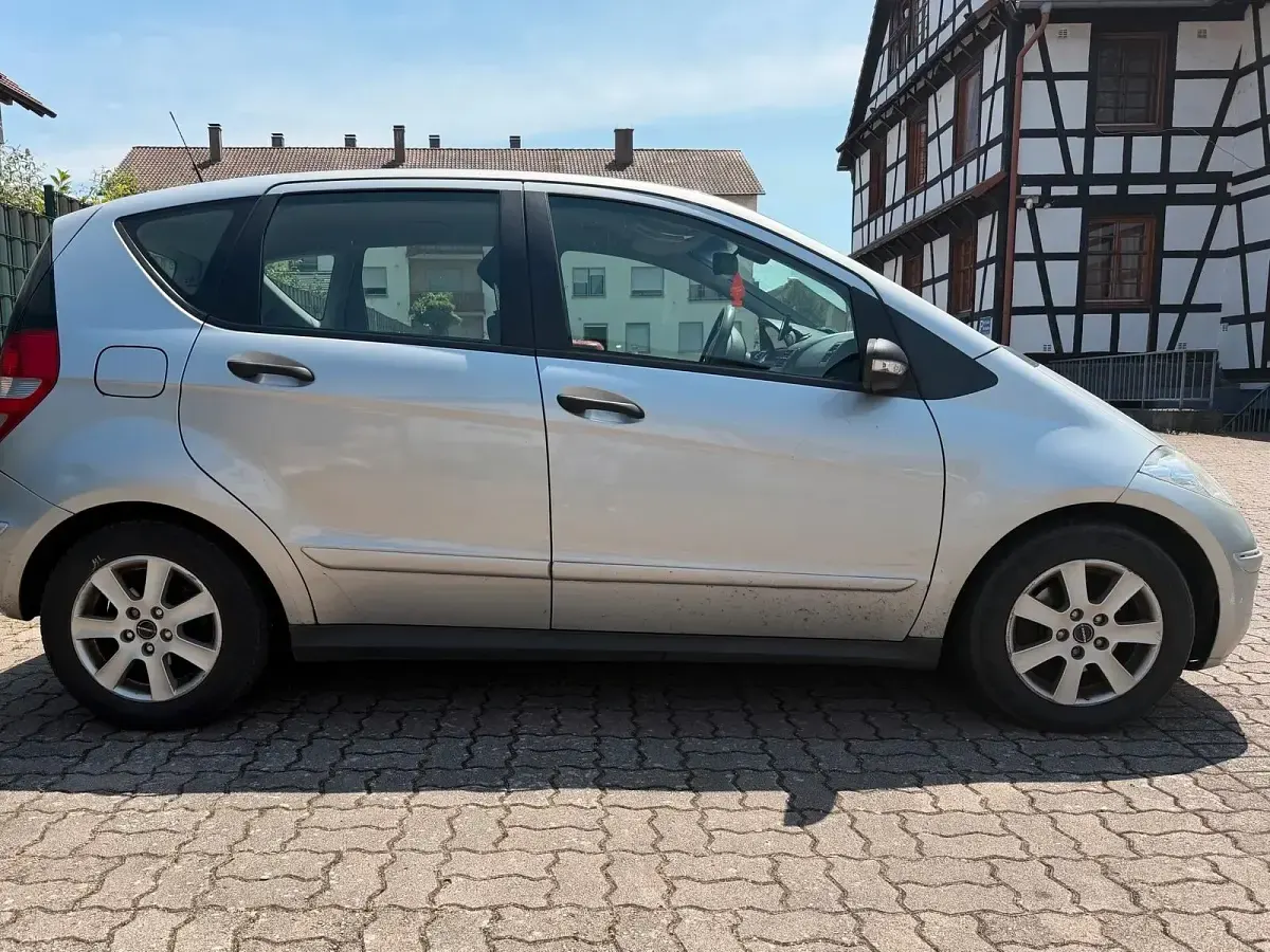 Gebraucht Mercedes A150 95 PS (69 kW) 2007 Grau Limousine