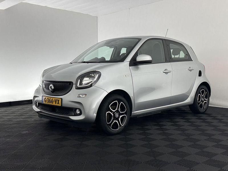 Gebraucht Smart ForFour Electric Drive 60 kW (82 PS) 2019 Grau Limousine