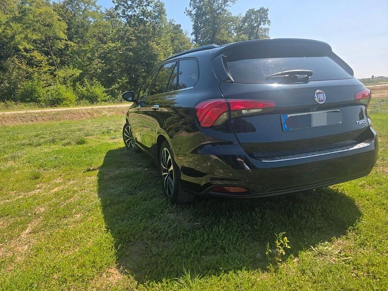 Gebraucht Fiat Tipo Lounge 120 PS (88 kW) 2017 Schwarz Kombi