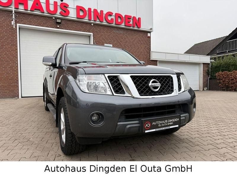 Gebraucht Nissan Navara XE 190 PS (139 kW) 2012 Grau Pickup