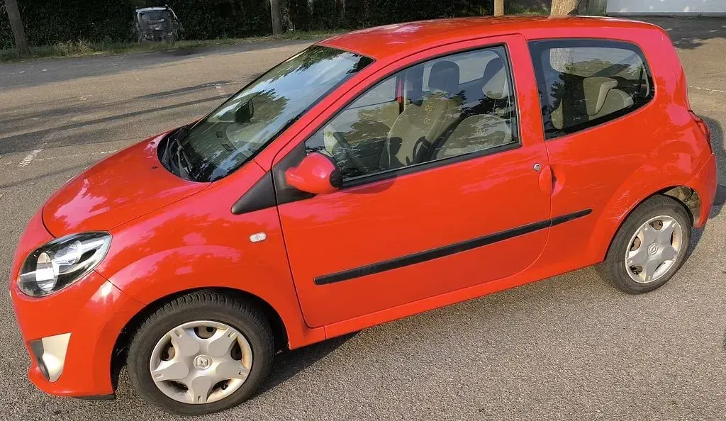 Gebraucht Renault Twingo 76 PS (55 kW) 2009 Rot Kleinwagen