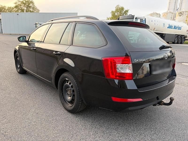 Gebraucht Skoda Octavia 116 PS (85 kW) 2016 Schwarz Kombi