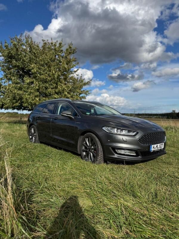 Grau Gebraucht 2018 Ford Mondeo Vignale Kombi | 17.500 € (Fairer Preis) - Bild 1/4
