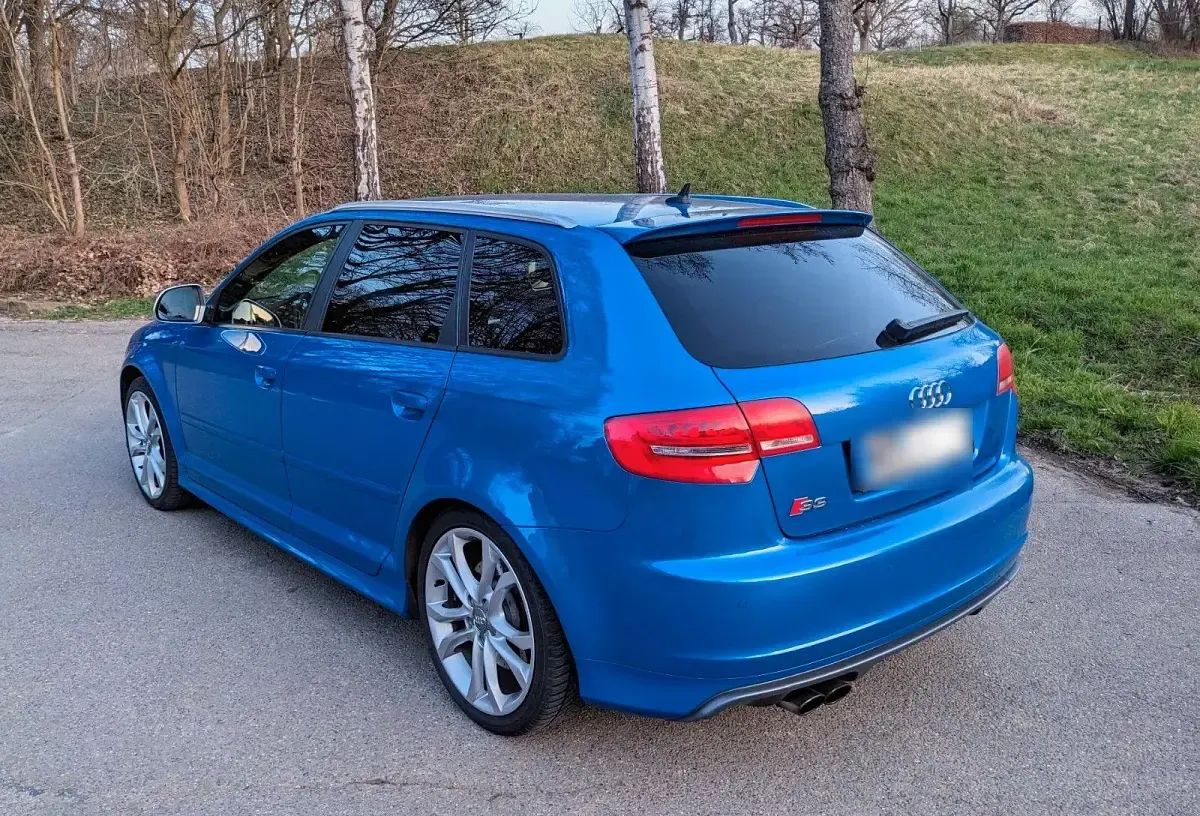 Gebraucht Audi S3 Sportback Sport 265 PS (194 kW) 2010 Blau Kleinwagen