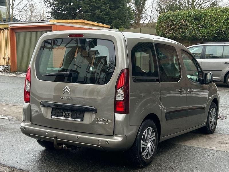 Gebraucht Citroën Berlingo SELECTION 92 PS (67 kW) 2013 Braun Van / Kleinbus