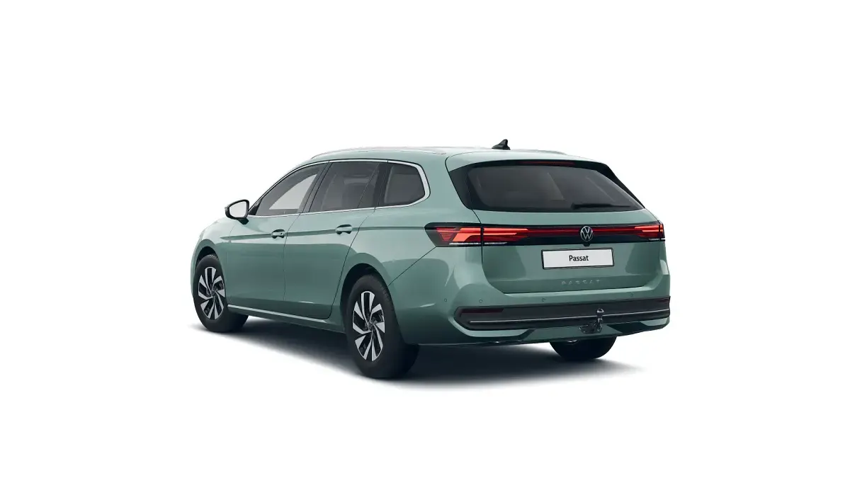 Gebraucht VW Passat Business 150 PS (110 kW) 2024 Maripositgrün (grün) Kombi