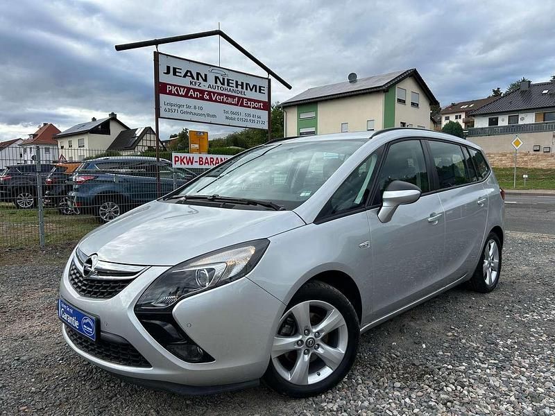 Grau Gebraucht 2016 Opel Zafira Tourer Edition Van / Kleinbus | 13.480 € (Teuer) - Bild 1/4