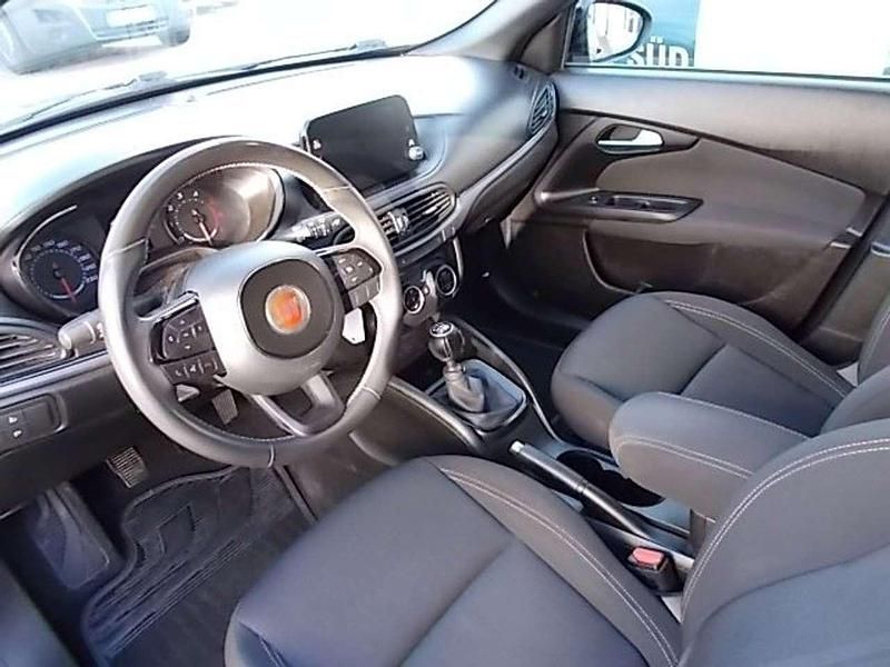 Gebraucht Fiat Tipo S 120 PS (88 kW) 2020 Grau Kombi