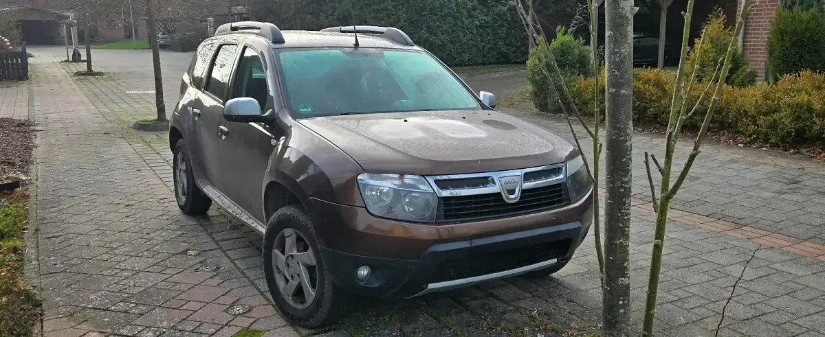 Gebraucht Dacia Duster Lauréate 105 PS (77 kW) 2011 Braun SUV