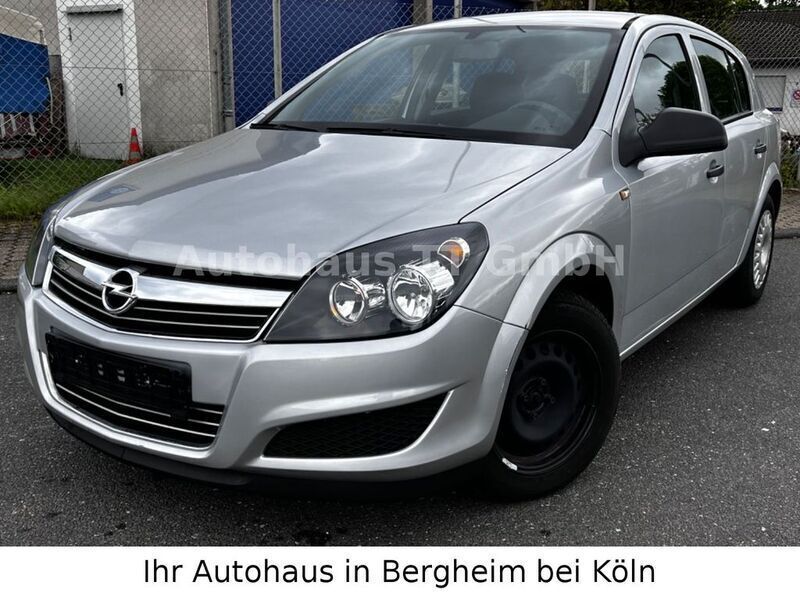 Silber Gebraucht 2009 Opel Astra Edition Limousine | 3.500 € (Guter Preis) - Bild 1/4