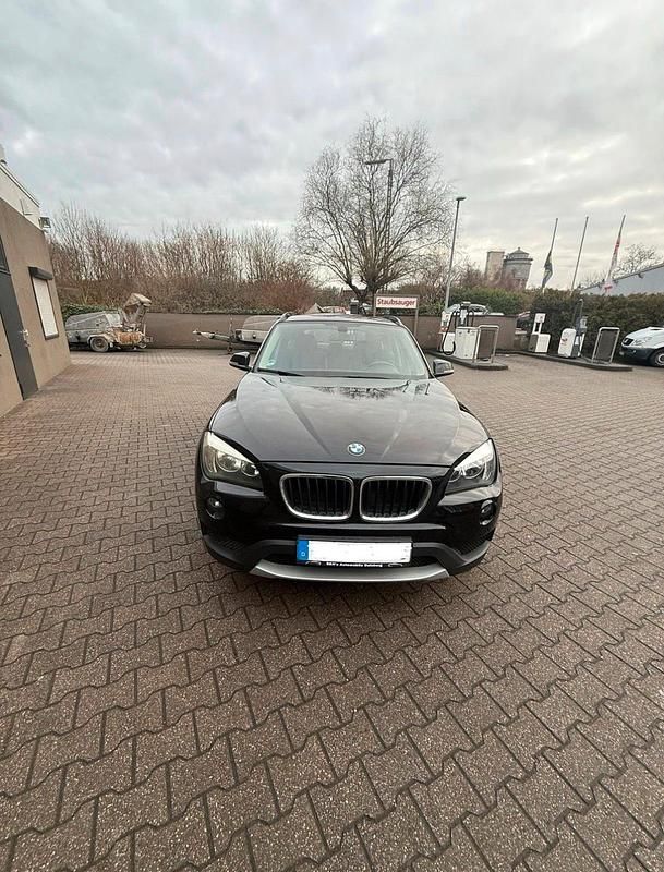 Schwarz Gebraucht 2013 BMW X1 SUV | 6.000 € (Guter Preis) - Bild 1/4