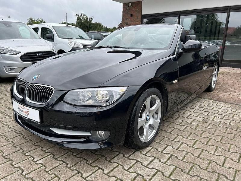 Gebraucht BMW 330 Cabriolet 245 PS (180 kW) 2013 Schwarz Cabrio